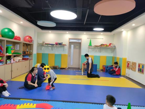 脑瘫宝宝的语言感知训练