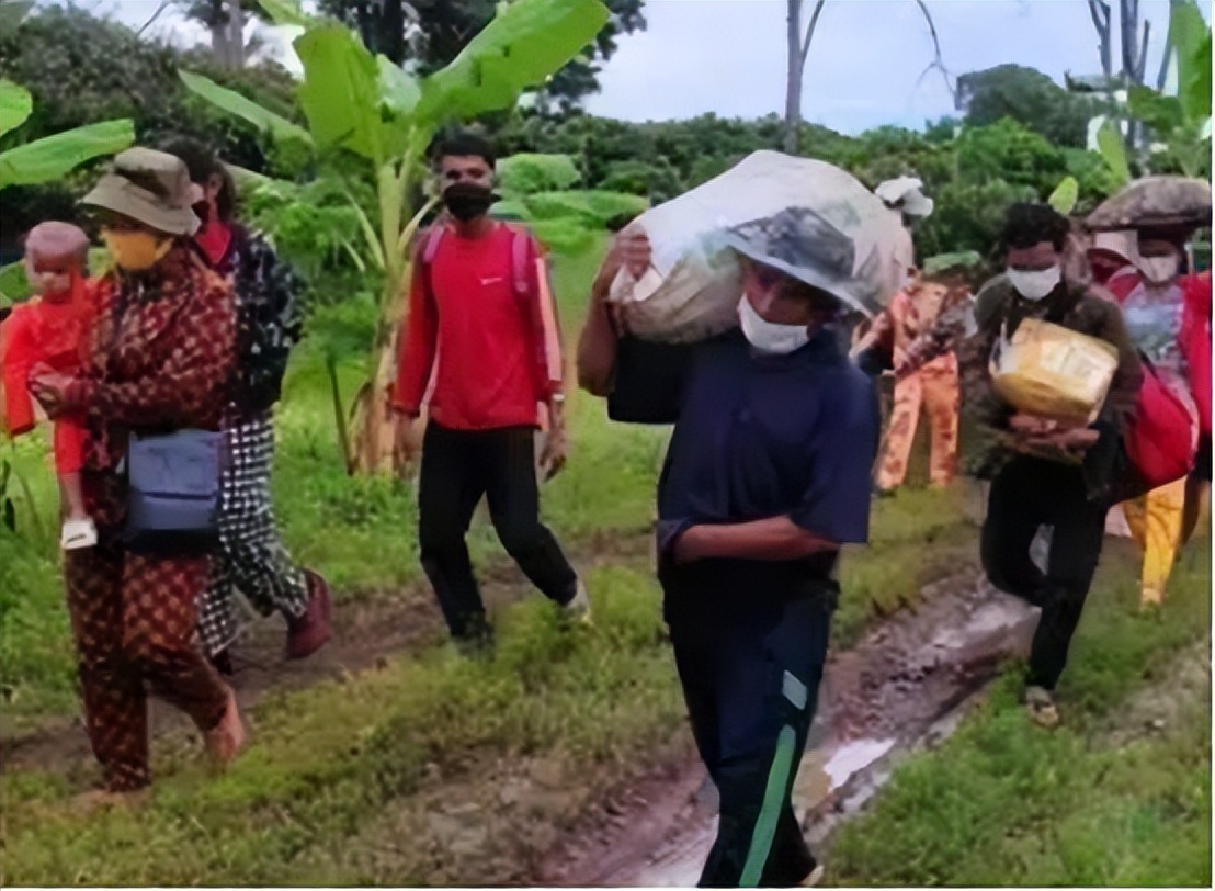 21年湖北男子花10万买洋媳妇，生下女儿上户口，警方：你被捕了