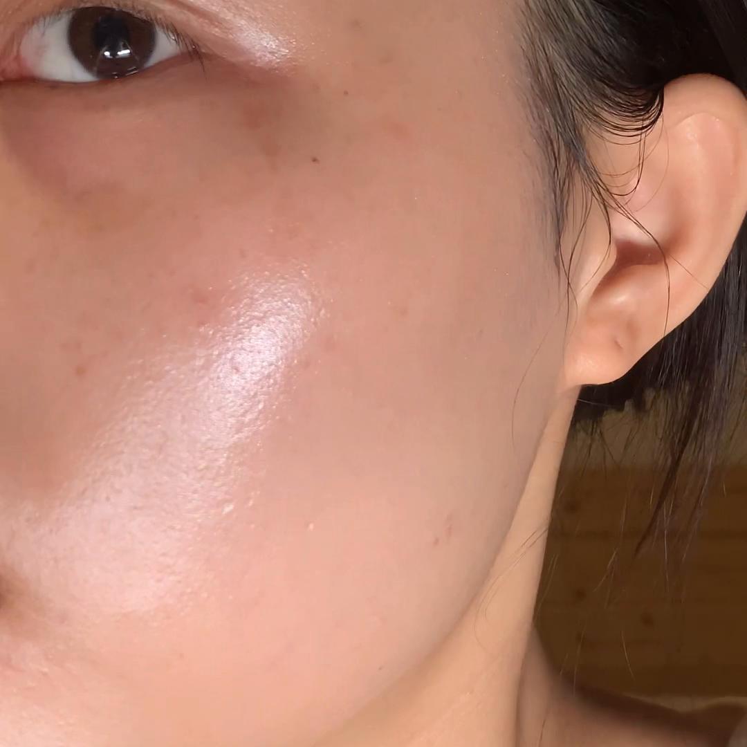 彩棠柔雾持妆粉底液,彩棠粉底液小圆管200和110对比