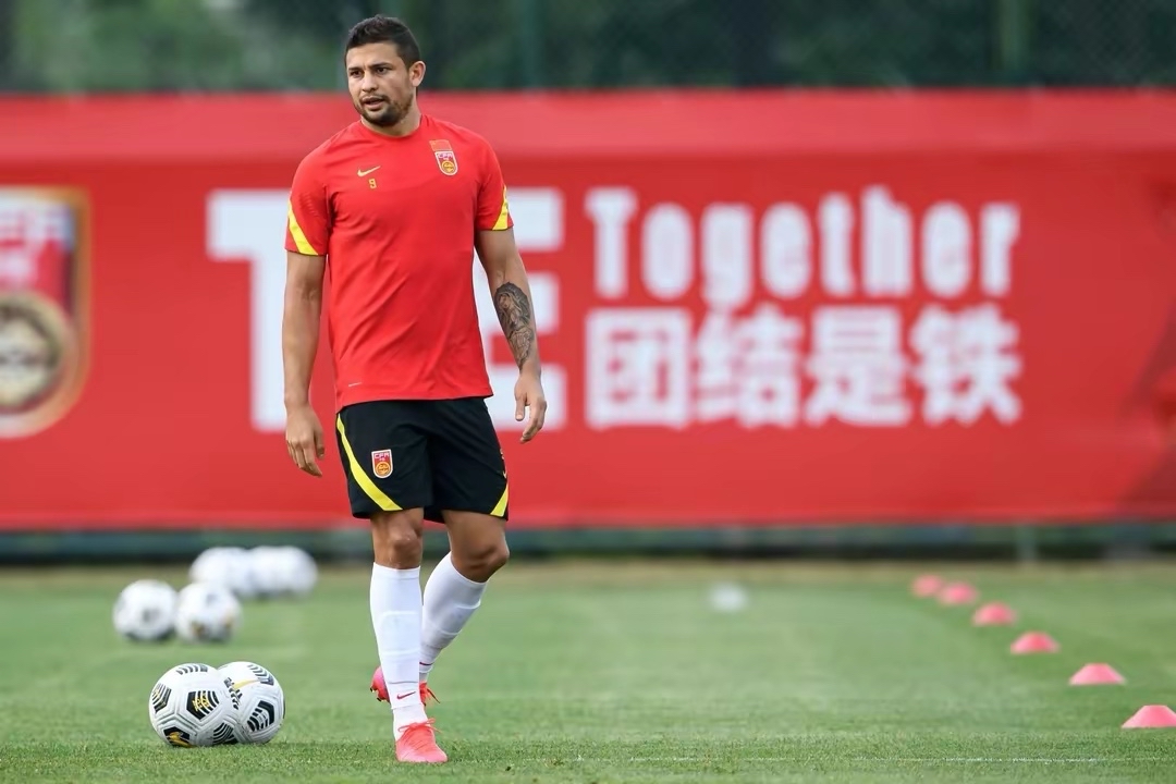 李铁案新进展，陈戌源没有受到丝毫影响，还担任青训主任