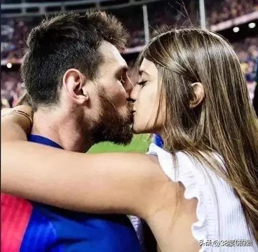 梅西对安东内拉有多痴情,梅西安东内拉爱情完整