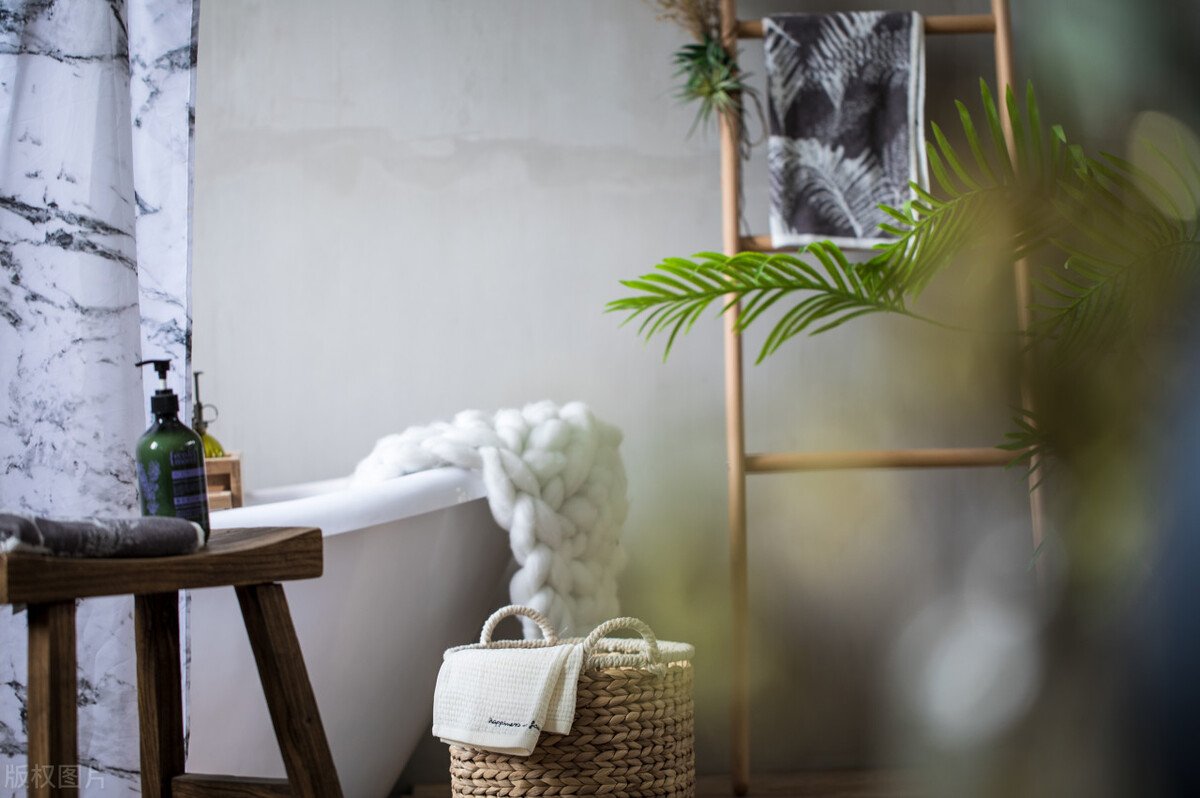 小孩洗完澡手上脱皮什么原因,洗完澡以后屁股脱皮是怎么回事