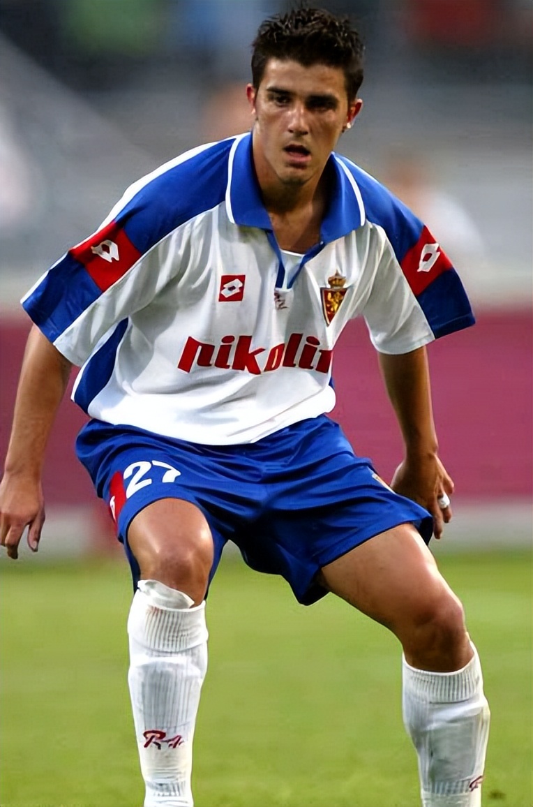 比利亚圆月弯刀,比利亚皇马弯刀