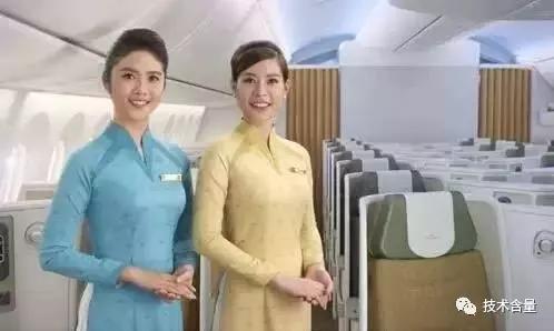 空姐制服每个年代的设计理念,中国国际航空空姐制服设计