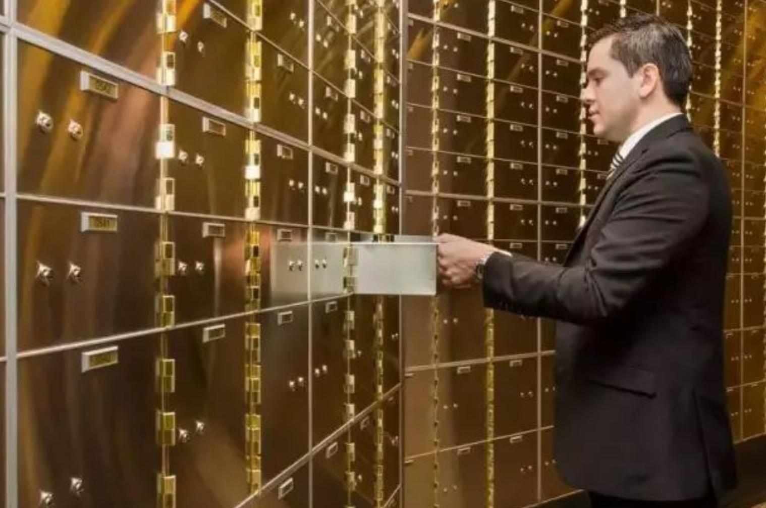 为什么有钱人都爱把钱放瑞士银行?藏金天堂究竟是怎么炼成的?