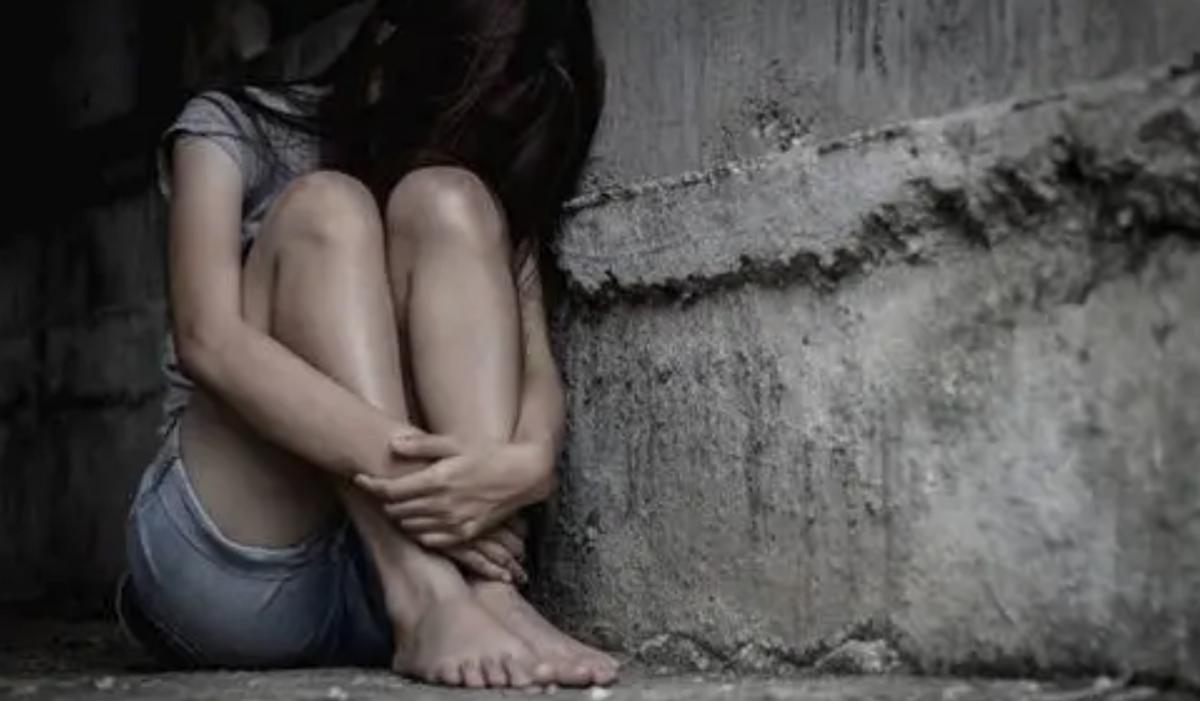 男子酒后侵害过路女子,男子性侵继女被杀案