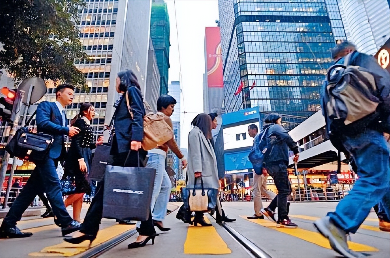 祸港头目罗冠聪：家境普通，成绩糟糕，靠搞乱香港读耶鲁