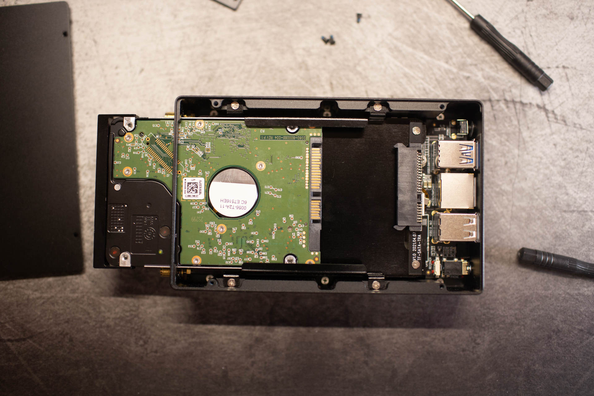 一机多用途，高性能64位ARM迷你主机，StationP2使用体验