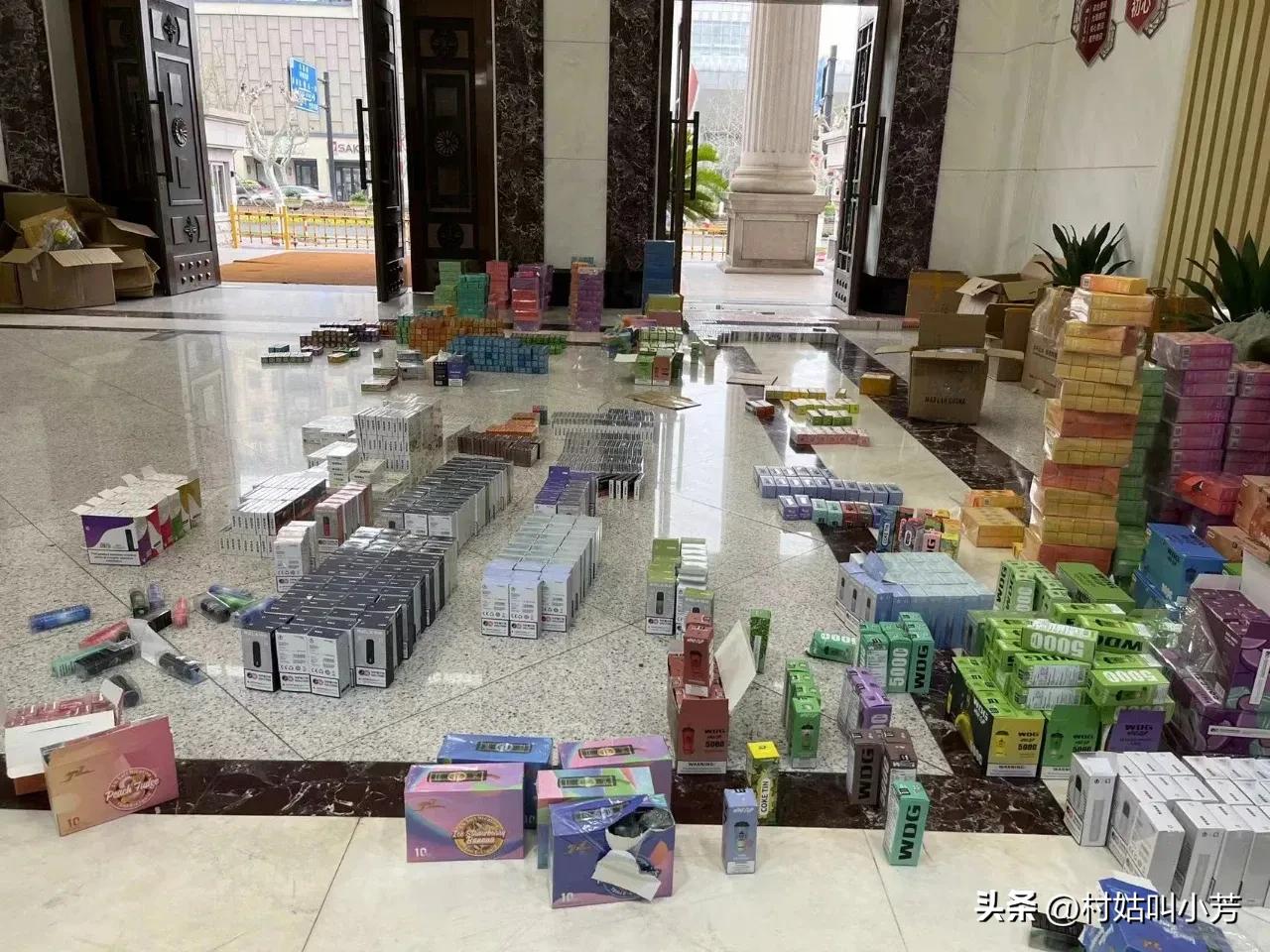 警察抓卖儿童案,警方捣毁卖淫窝点失足男青年