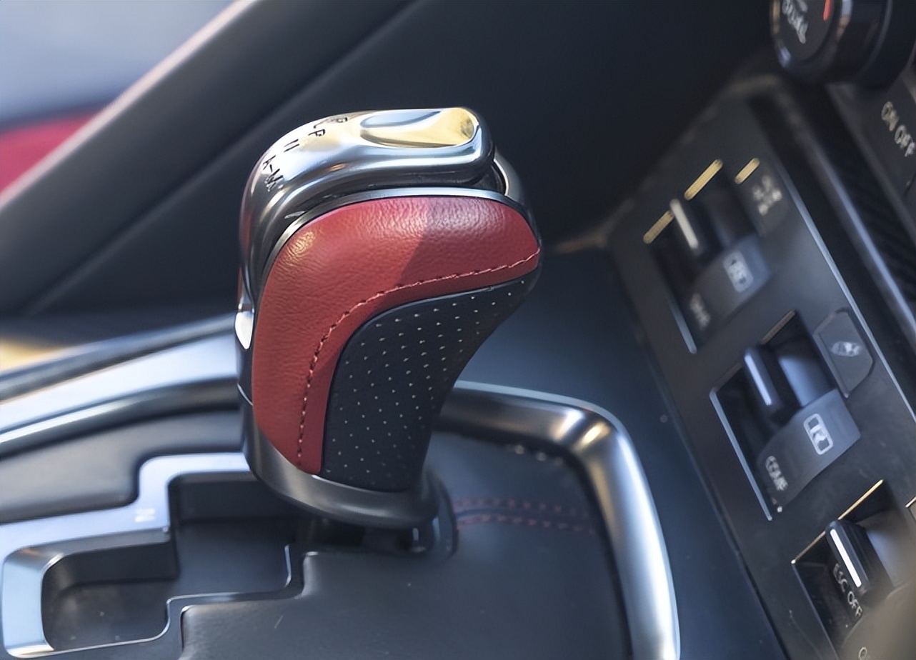 纯进口配v6引擎四驱,18万6缸发动机四驱suv