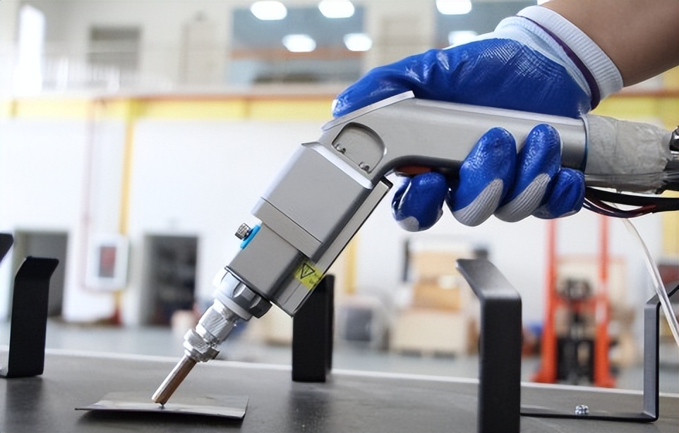 二手激光焊接机最便宜多少钱一台,山东手持式激光焊接机二手