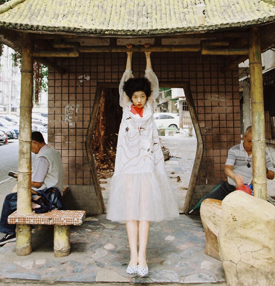 被甲方砸掉饭碗，她靠“最会搞颜色”的淘宝店逆袭，跟山寨杠到底