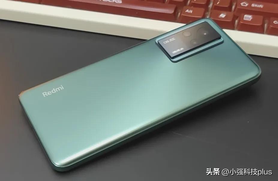 最新款手机哪款最合适入手,近期发布的手机哪款最好性价比高