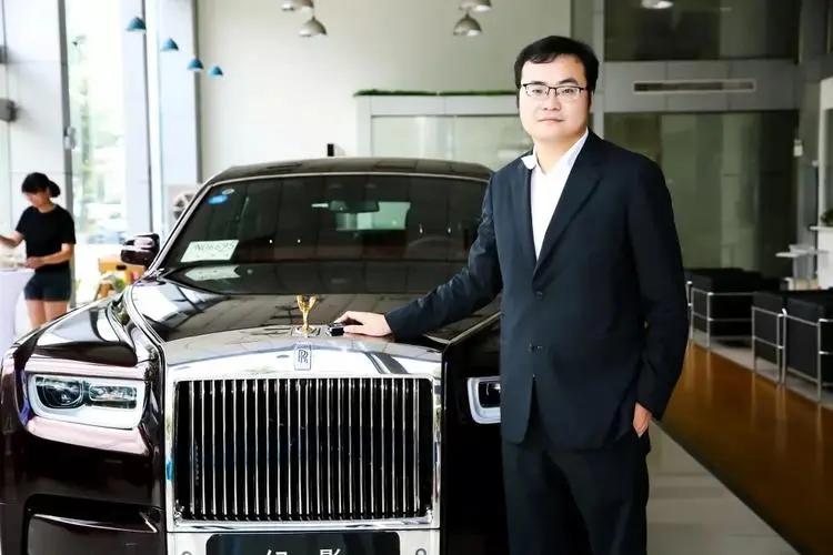 倪海杉和辛巴哪个做公益多,网红辛巴和倪海杉他俩谁更有钱