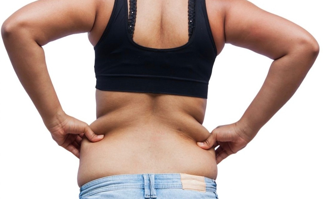 身上长的小肉球抠破会怎么样,身上长的小肉球怎么才能弄掉