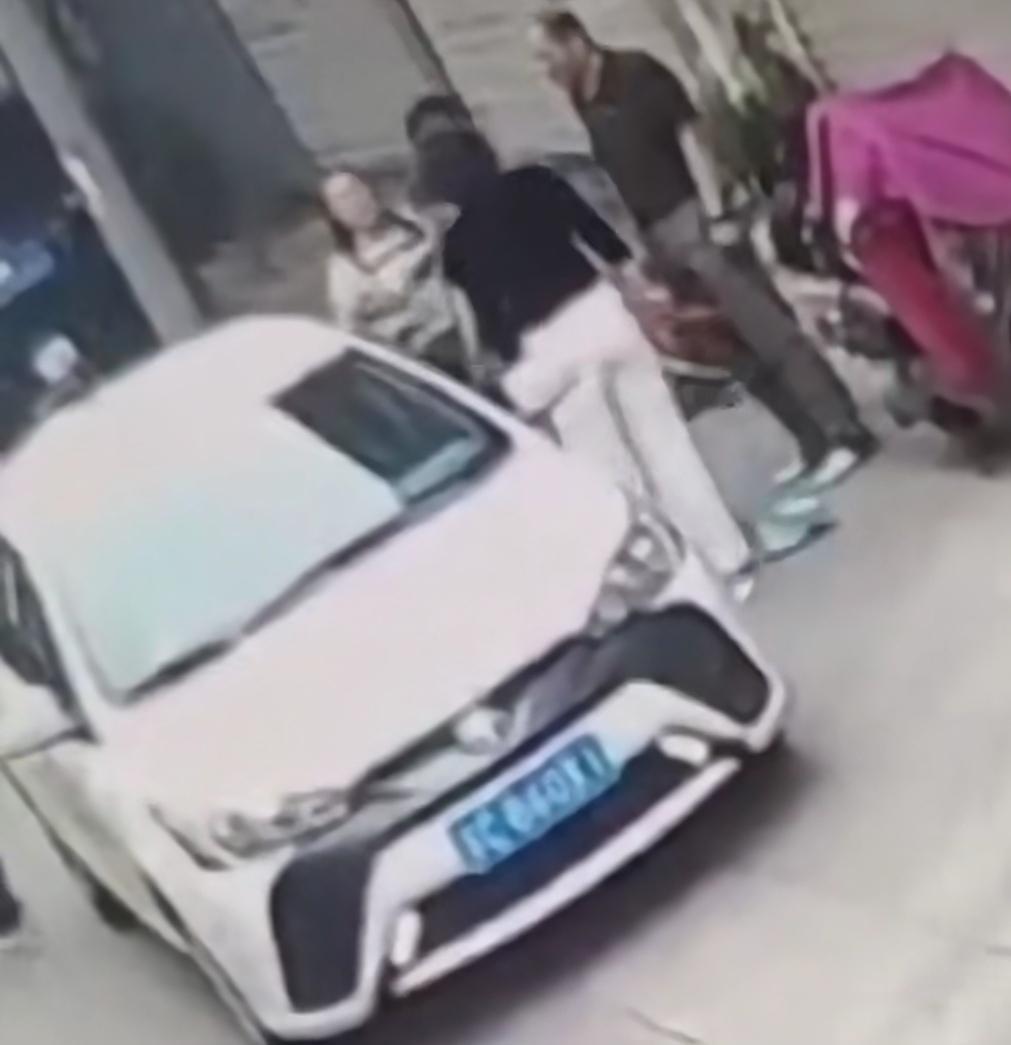 徐州女司机故意撞人后续,徐州女司机故意撞人视频