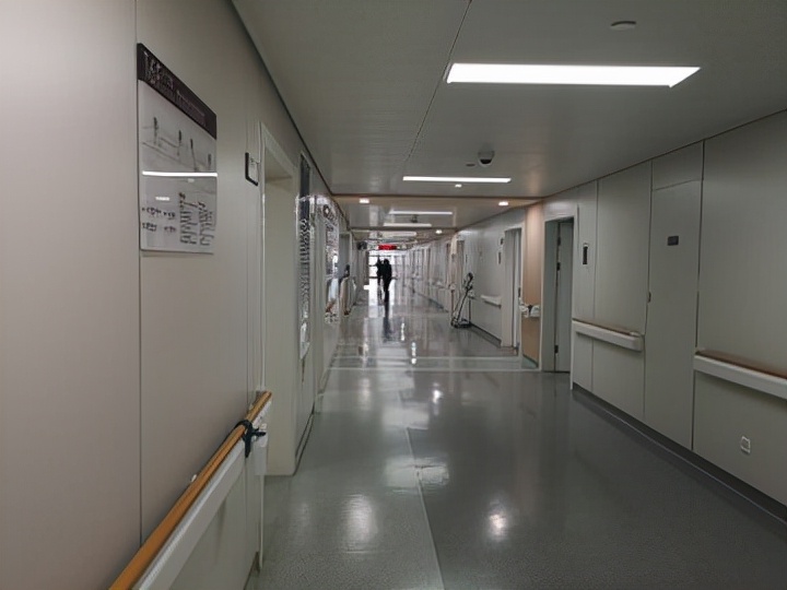 故事：大连39岁姑娘患怪病，皮肤坚硬宛如石膏，专家结论希望渺茫