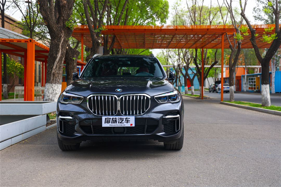 新款宝马x5值得买吗,2022款宝马x540im运动套装