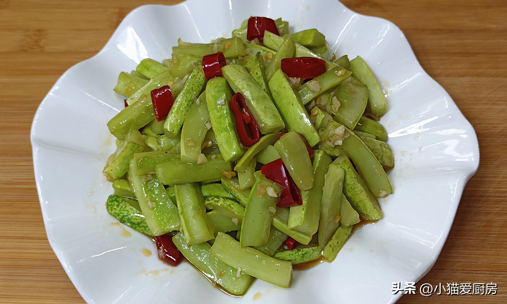 黄瓜这样炒太好吃了，清脆爽口，味道酸辣，一次3碗米饭都不够