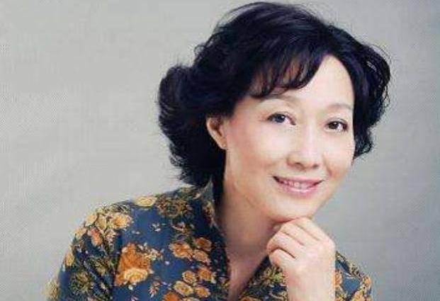 江苏女首富第一名,身价千亿的中国女首富