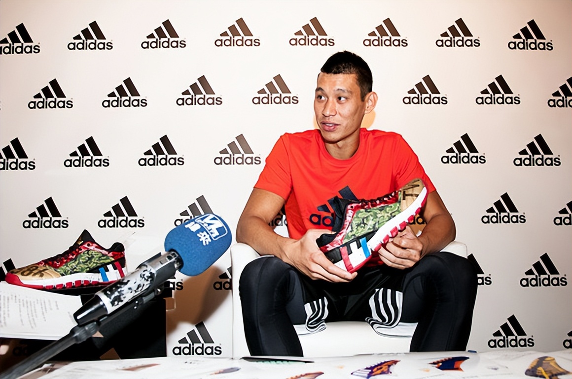 鏋椾功璞笂鑴氳繃鐨勭鐞冮瀷,鏋椾功璞笂鑴氱壒姝ョ鐞冮瀷