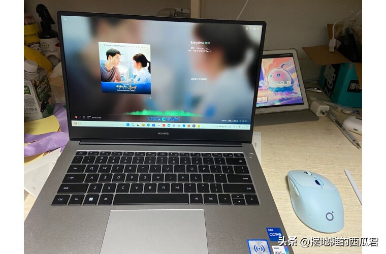 大学生买平板好还是笔记本好,大学适合买笔记本电脑还是平板