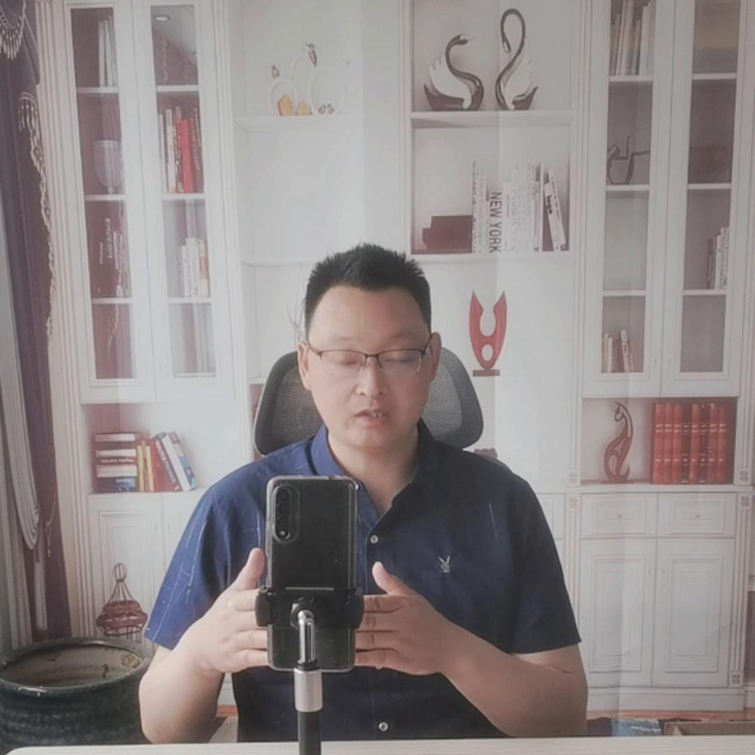 致敬每一个创业路上还在坚持的人,致敬每位创业路上的行者