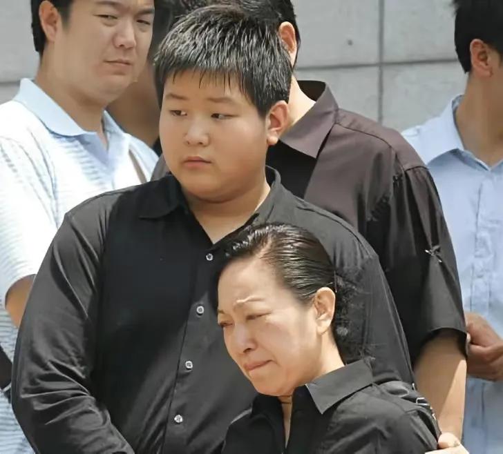 罗京去世前医院里的视频,罗京患癌住院花了多少钱