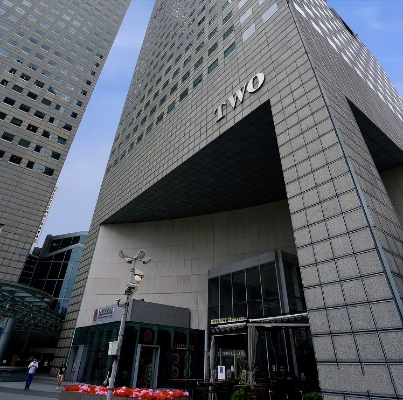 真壕！来自中国的新加坡永久居民购得新达城大厦2一整层楼