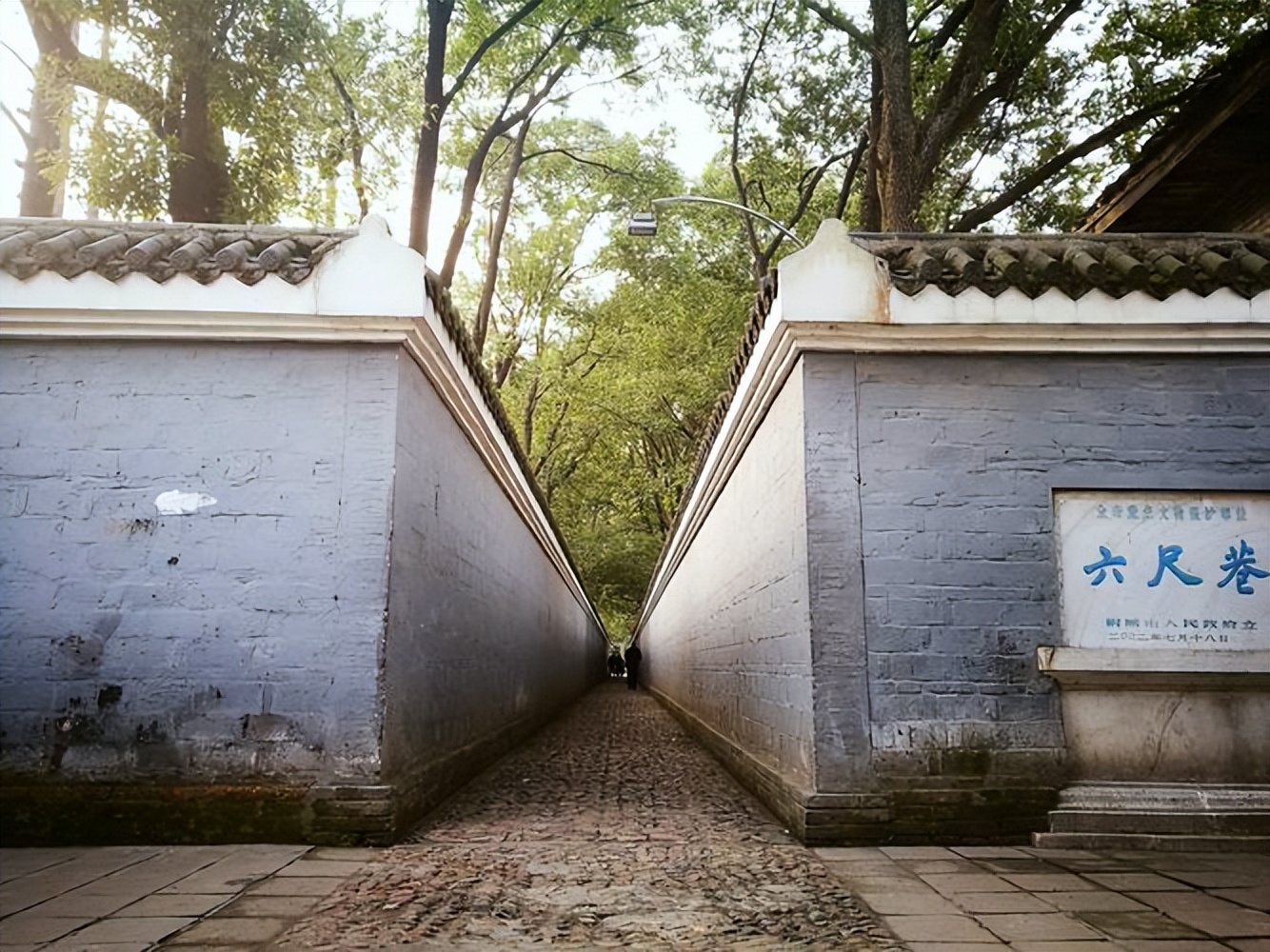 桐城和安庆哪个地方更值得去,安庆潜山与桐城