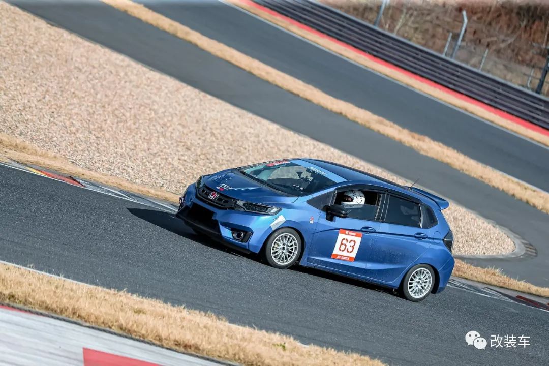 第四代全新飞度曾经的平民超跑gk5,18款本田飞度gk5舒适版改装