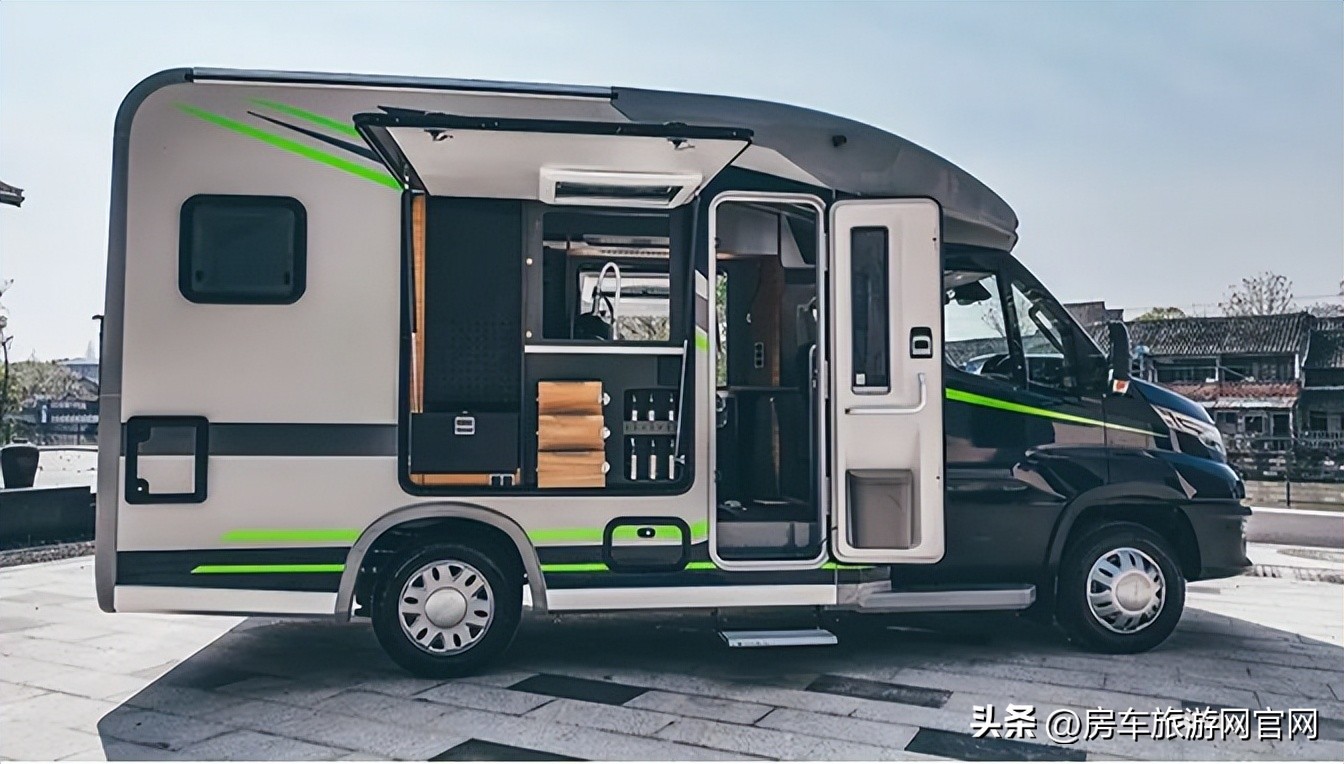 urv自驾房车,戴德房车urv高配低配区别