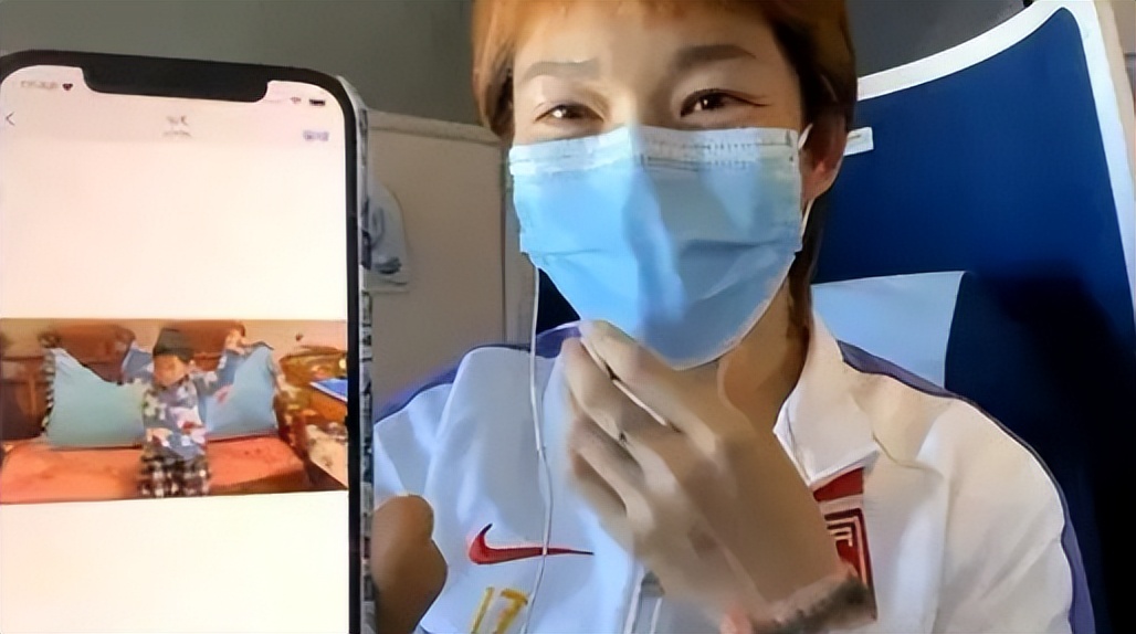 玫瑰之星:“妈妈级国脚”的再次绽放