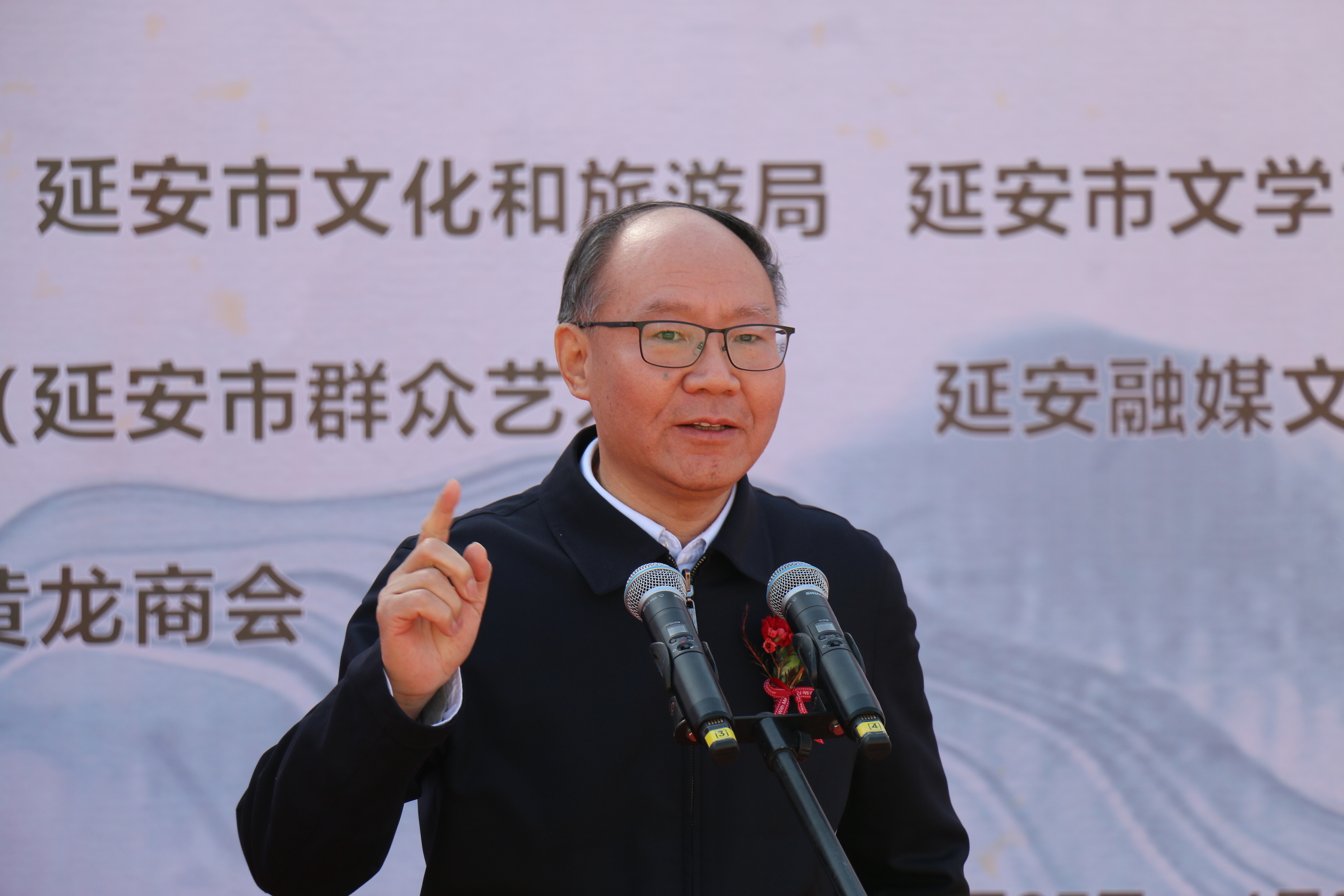 楂樺缓缇ゆ姤鍛婁細,70鑰抽『