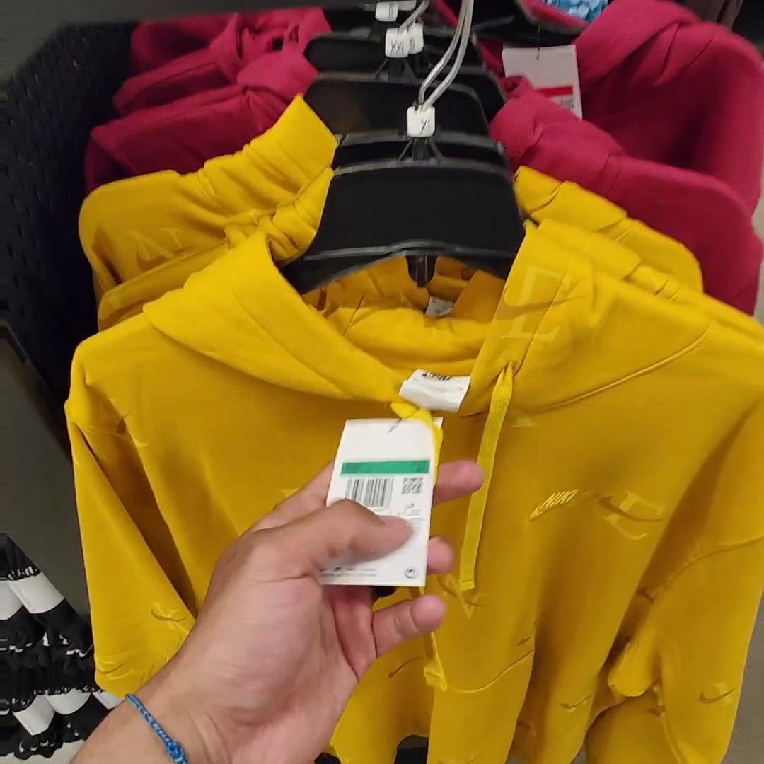 两米上帝视角带你逛街 我想说普通尺码真不懂大码买不到衣...