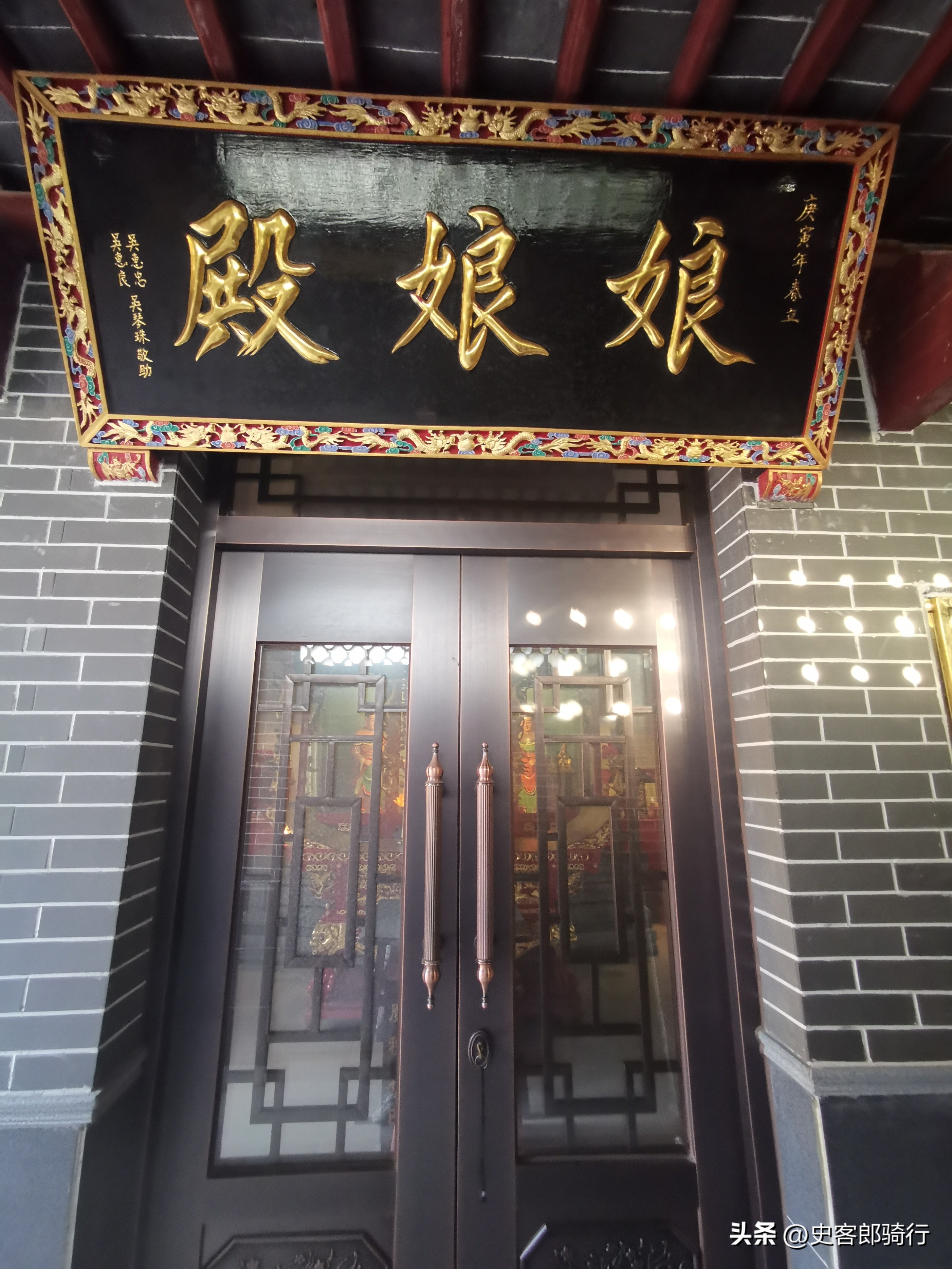 崇明骑行的视频,骑行崇明岛一圈多少公里