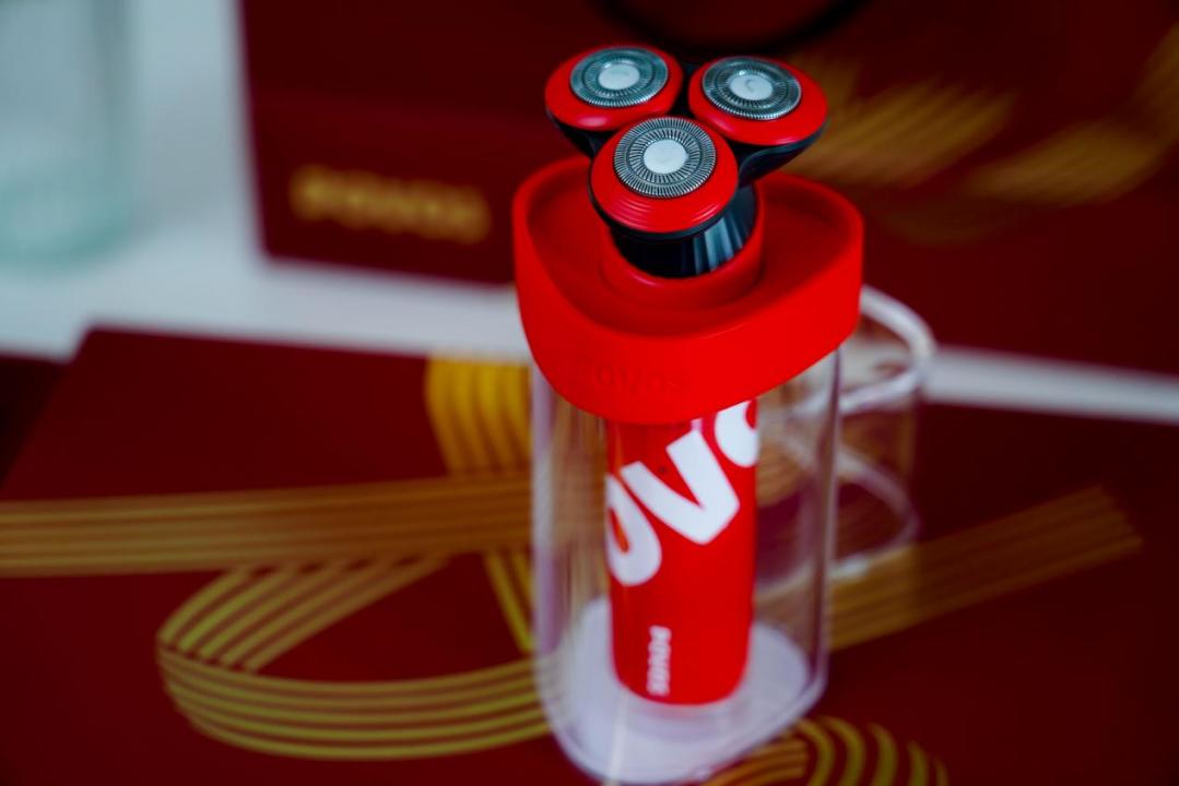 奔腾剃须刀pq9700真实测评,奔腾PQ9700剃须刀配件