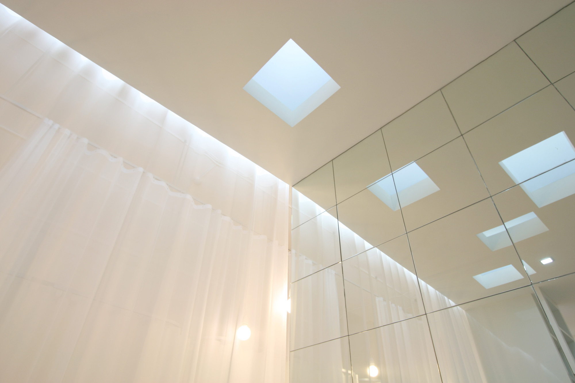 口腔诊所设计空间｜以白的简洁，描绘有质感的空间设计