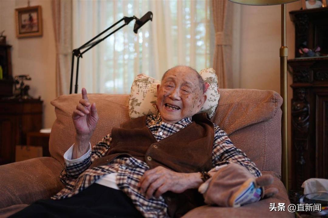 浪荡汉子黄永玉丨一撇一捺