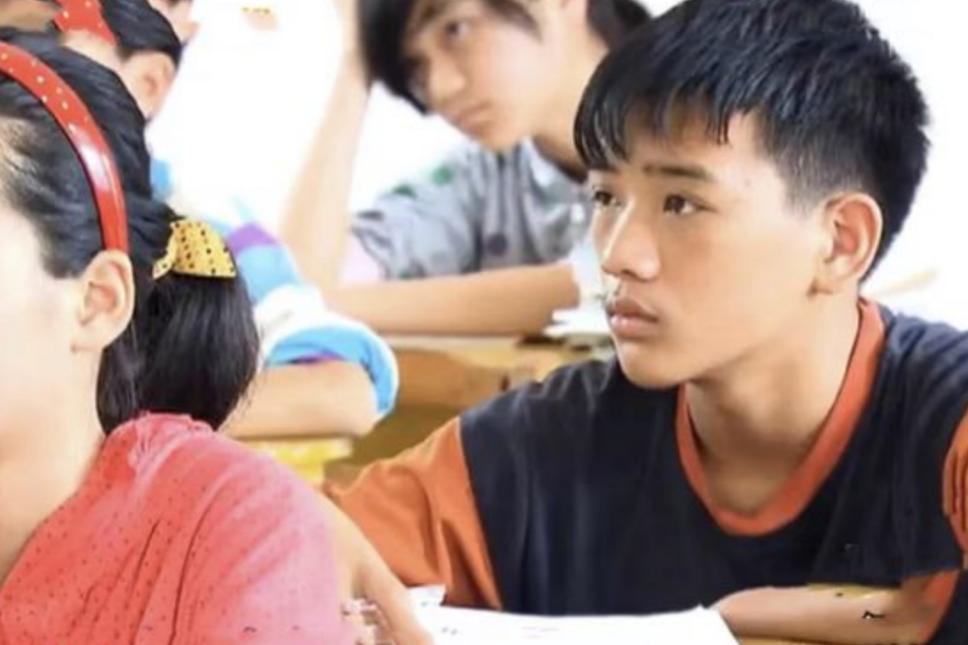 13岁男孩父母双亡考上北大,广西13岁男孩靠捡废品考上北大