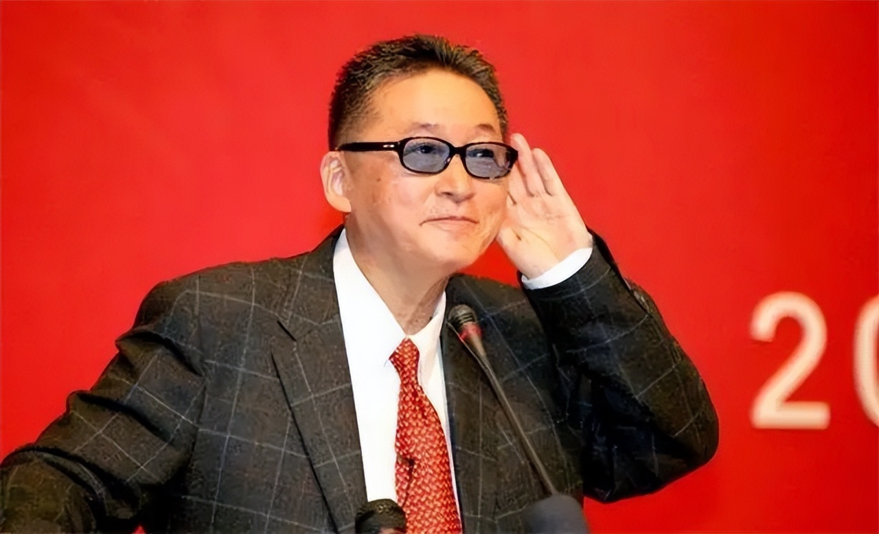 狂傲的李敖为什么说：只有毛主席值得我喊“万岁”，其他人不配