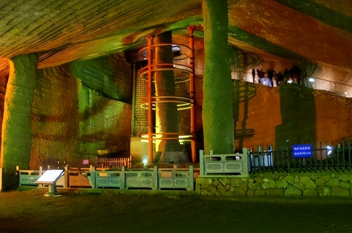 浙江古村水底惊现龙宫,中国神秘水潭龙宫图片