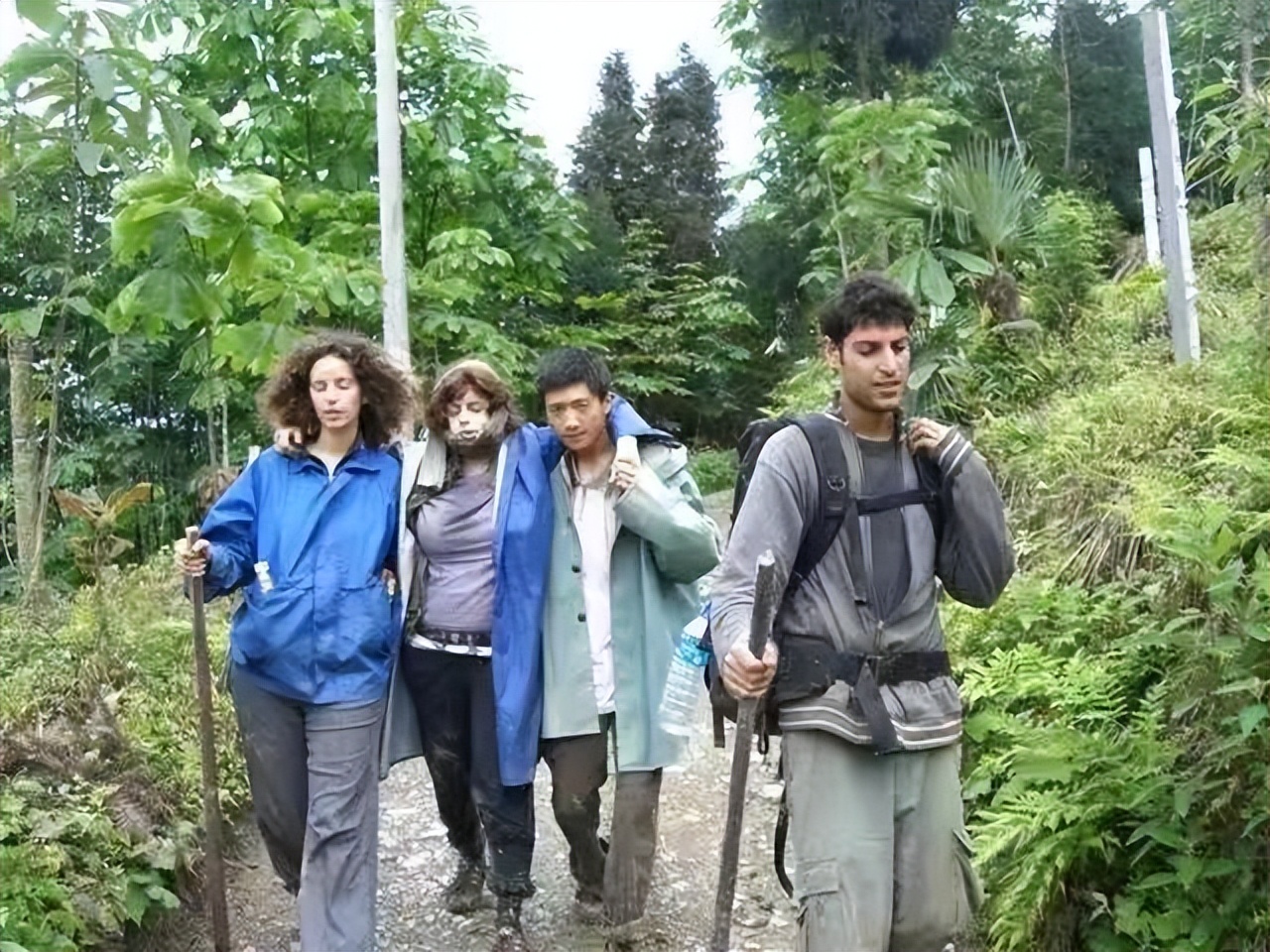 汶川地震中国男孩救以色列女孩,汶川地震以色列姑娘如今见到恩人
