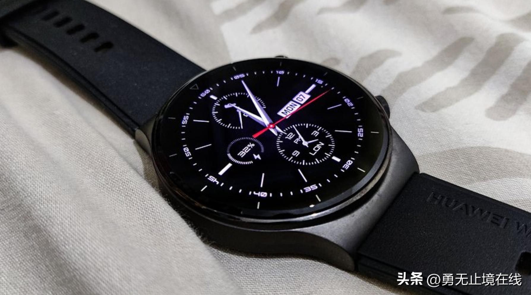 市面上哪款智能手表值得购买 (智能手表哪一款值得购买)