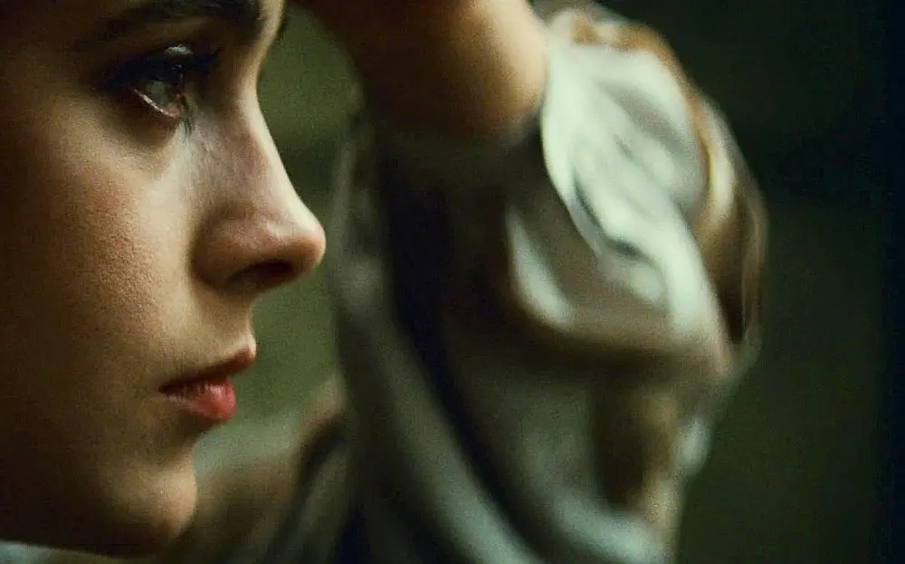 和复制人相爱或发现自己是一个复制人，意味着什么：《银翼杀手》