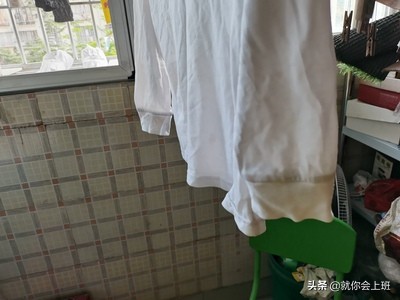 冬天的外套衣服发霉怎么洗掉霉斑,白色衣服上霉点霉斑去除小妙招