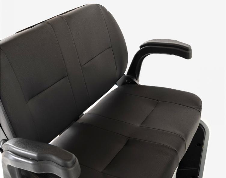 不要驾驶证能挡雨的三轮车,不要驾照的小型电动四轮车