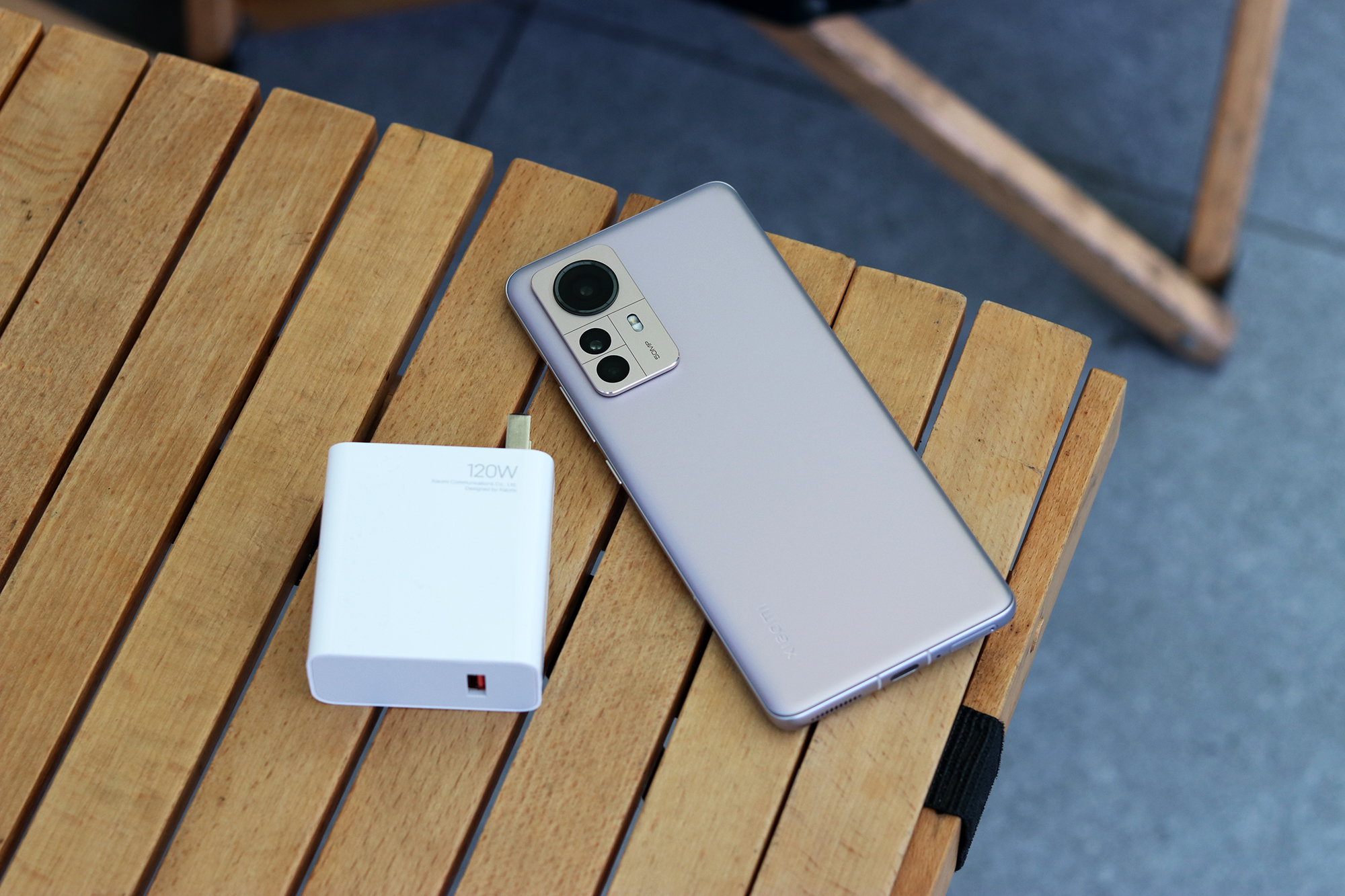 小米12pro有没有充电提示音,小米12pro120w充电器能充小米13pro吗