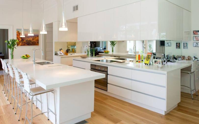 橱柜柜体台面柜门都怎么选,厨房橱柜柜体怎么选好看