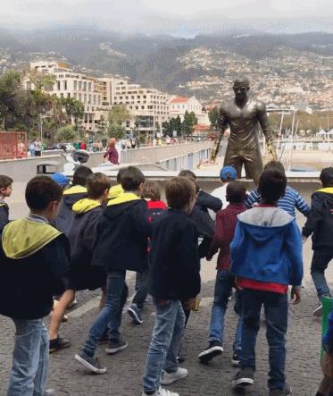 梅西被段子手玩坏,梅西惨遭段子手